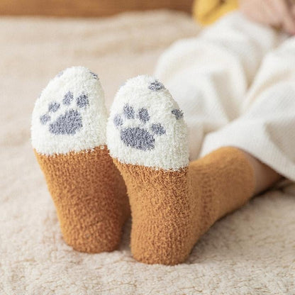 🐾 もこもこ猫の肉球ソックス
